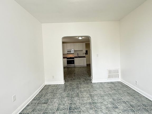 4th image of 5650 W Grand Ave