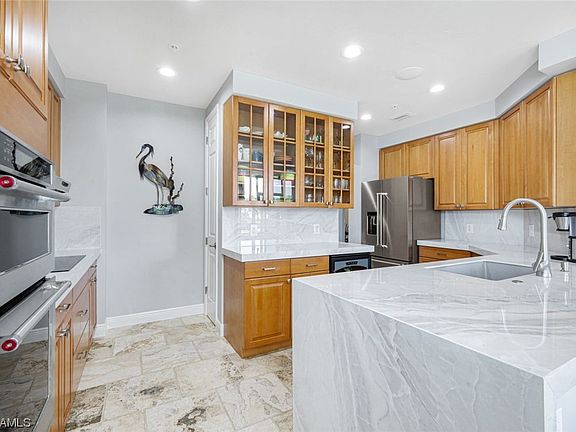 3rd image of 5917 Tarpon Gardens Cir APT 102