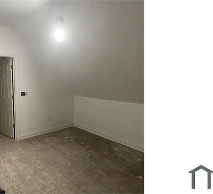 2528 S 16th St — Photo 1