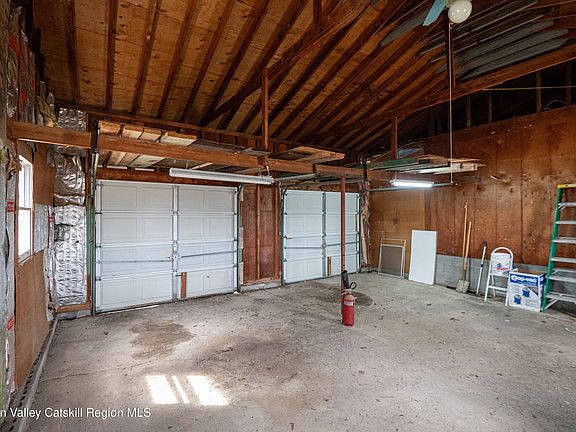 5th image of 211 Stottville Road