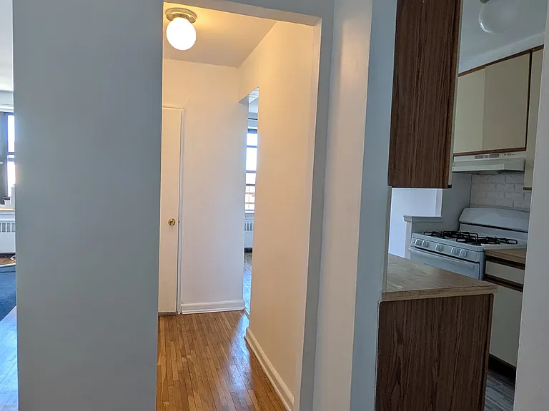 150 W End Ave #4 — Photo 7