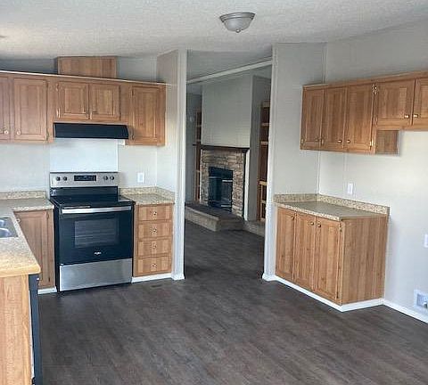 4th image of 7918B 98th St