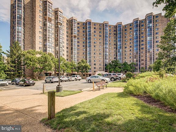 2nd image of 5902 Mount Eagle Dr APT 1110