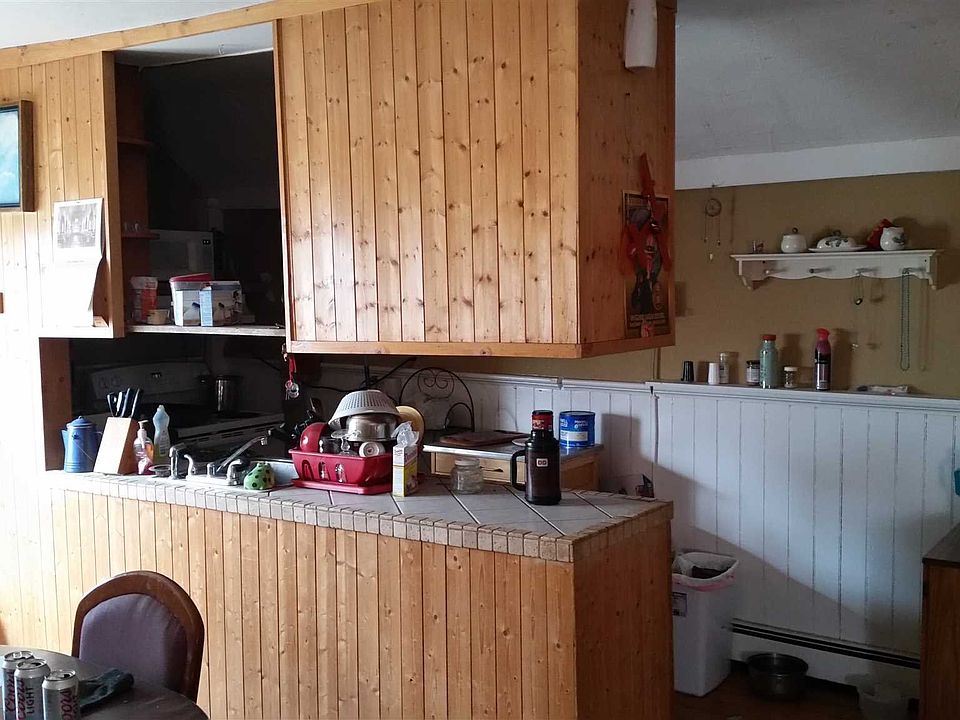 2nd image of 1029 Beekman Rd