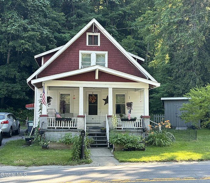 3rd image of 81 Ft Johnson Avenue