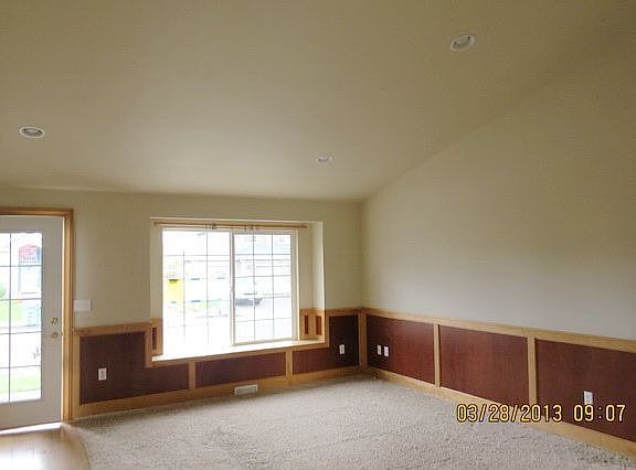 5th image of 7215 205th Ave E