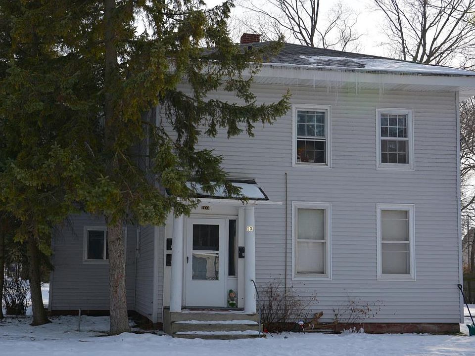 1st image of 204 S Mears Ave