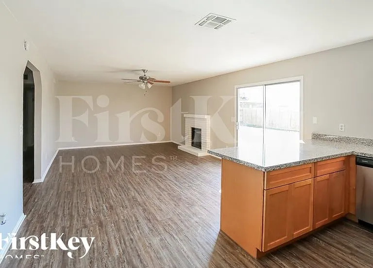6935 W Palo Verde Ave — Photo 4