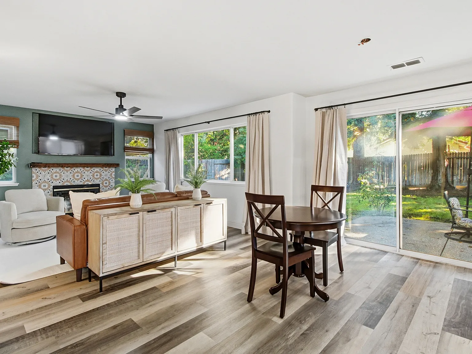 4 bed, 1934 sqft, $6,250 — Photo 4