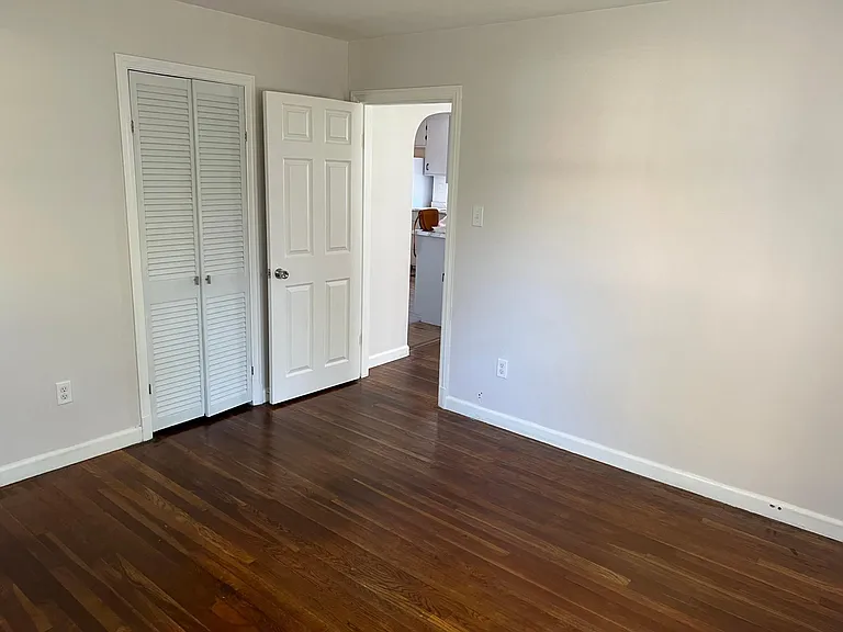 45 Bedford Ave — Photo 20