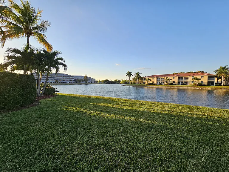4104 Bellasol Cir #1312 — Photo 39