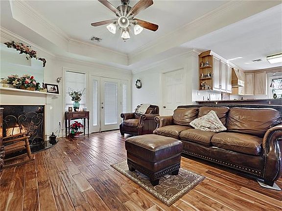 4th image of 51372 Simmons Rd
