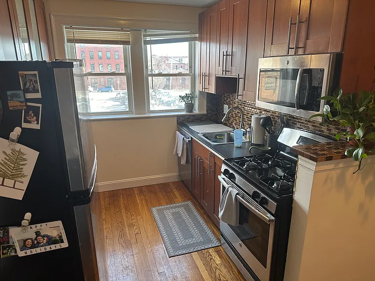 38 Day St Apartments — Photo 22