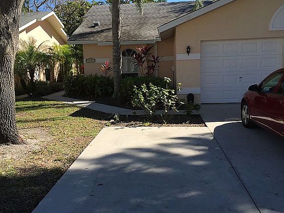 2nd image of 12289 Londonderry Ln