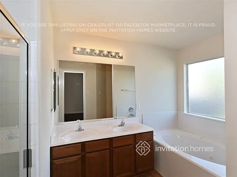 110 Rodeo Dr — Photo 12