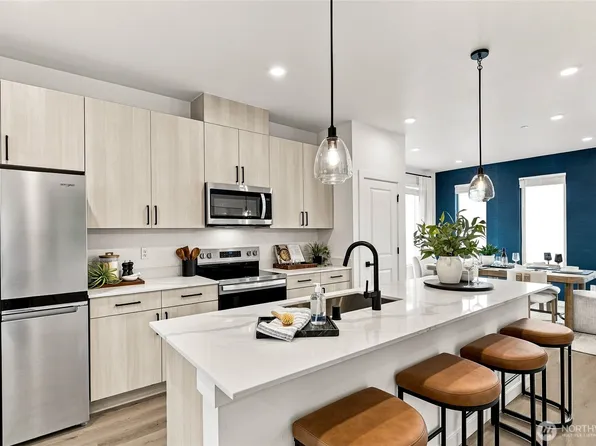 16202 Manor Way #E1, Lynnwood, WA 98087