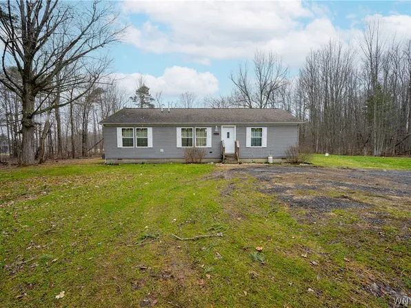 9414 Gowanda State Rd, Eden, NY 14057