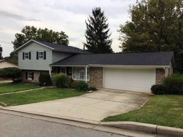 75 Glenn Dr, Lawrenceburg, IN 47025