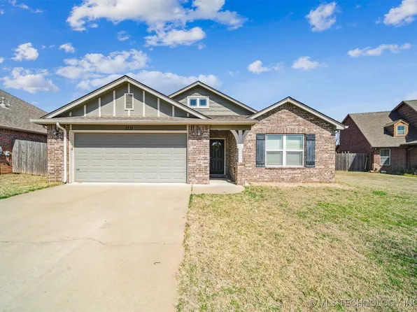 1331 W Burnham Ave, Sapulpa, OK 74066