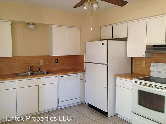 3rd image of 3003 Chaparral Dr