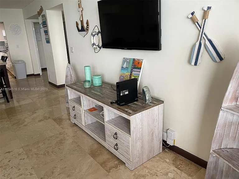 3725 S Ocean Dr #301 — Photo 11