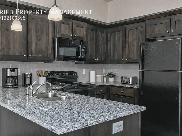 3211 N 103rd Pl #35 — Photo 7