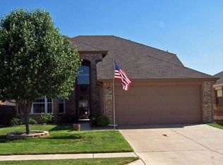 8632 King Ranch Dr, Aubrey, TX 76227