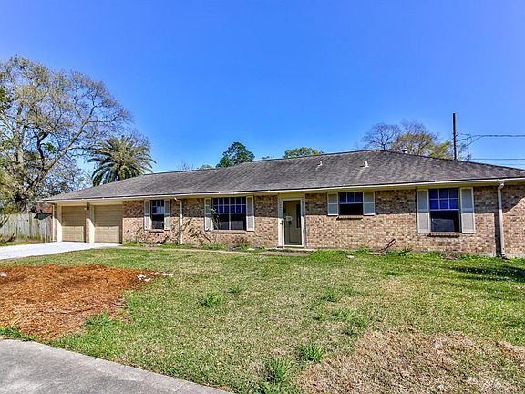 2nd image of 1501 Locklaine Dr