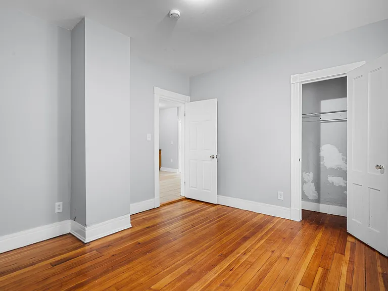 354 Poplar St #2 — Photo 5
