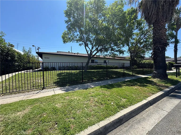 1002 Lombard Dr — Photo 6