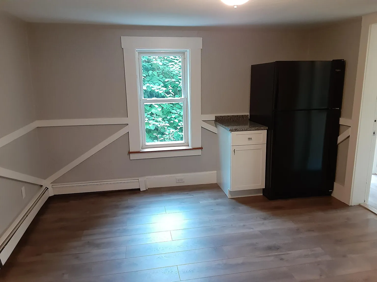 2 bed, 700 sqft, $1,950 — Photo 2