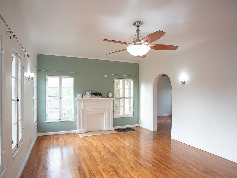 1st image of 221 S Gramercy Pl #27