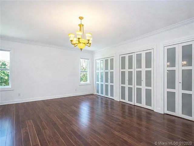 5701 SW 136th St — Photo 6