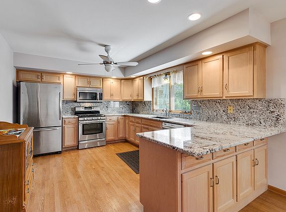 5th image of 8215 W Kimber Ln