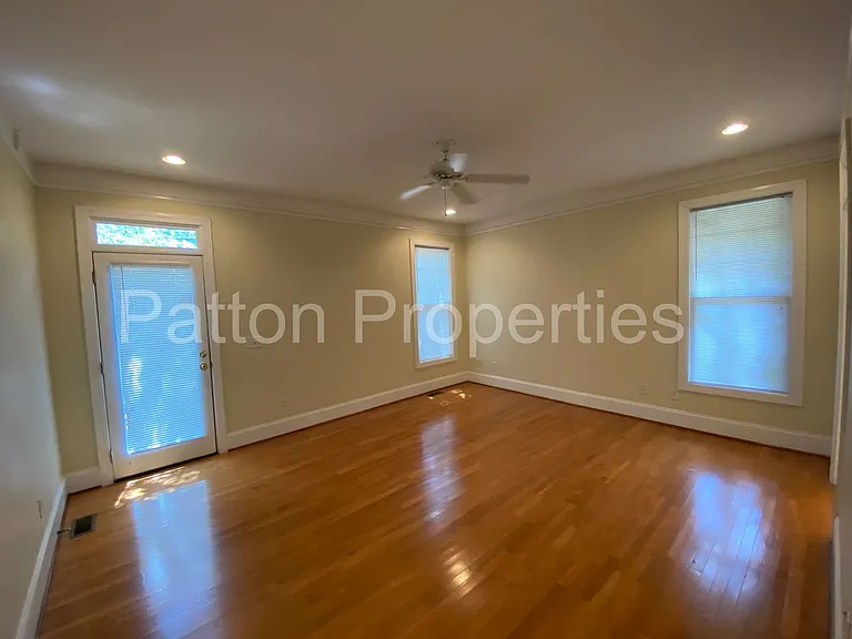 323 Pickens St — Photo 19