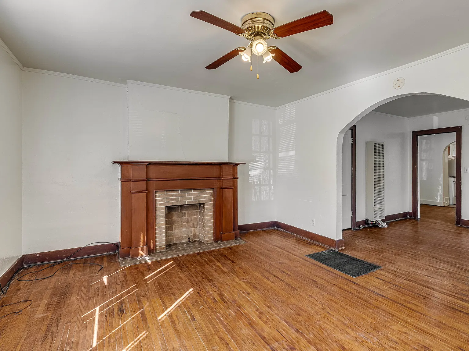 2527 and 2529 NW 20th St - Unit 2527 — Photo 3