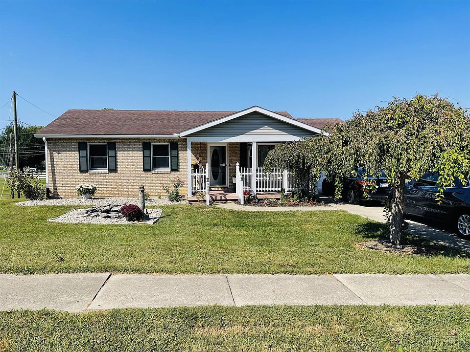 1st image of 9068 Hidden Valley Ln