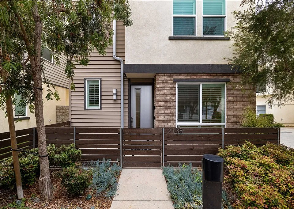 2138 Bella Ct