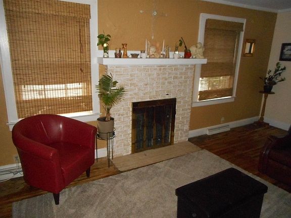 3rd image of 2315 Erskine Blvd