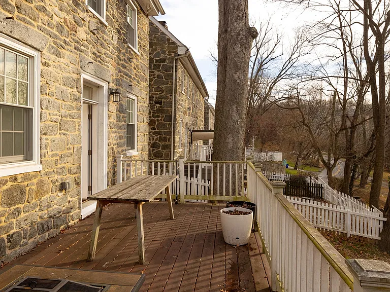 1202 Oella Ave — Photo 12
