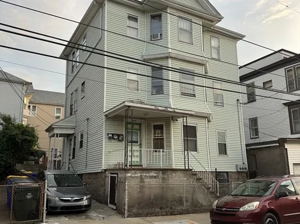 327 William St, Fall River, MA 02721