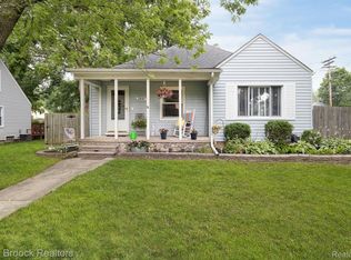 2881 Ellwood Ave, Berkley, MI 48072