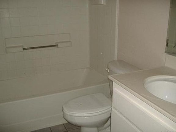 4th image of 12351 Osborne St Unit 22