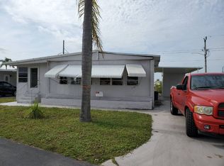 3187 Saturn Cir, Fort Myers, FL 33903