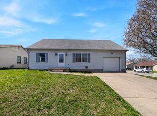 1144 Southpoint Dr, Georgetown, KY 40324