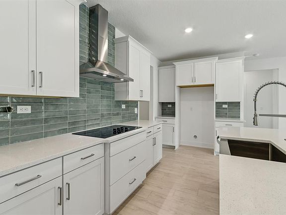 2nd image of 96088 Pirate Bluff Road