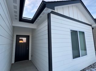 9327 E Wassall Ct, Wichita, KS 67210