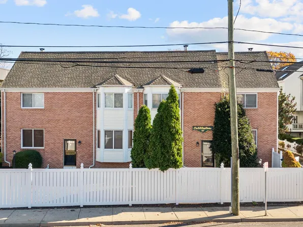 167 Grove Street APT K, Stamford, CT 06901