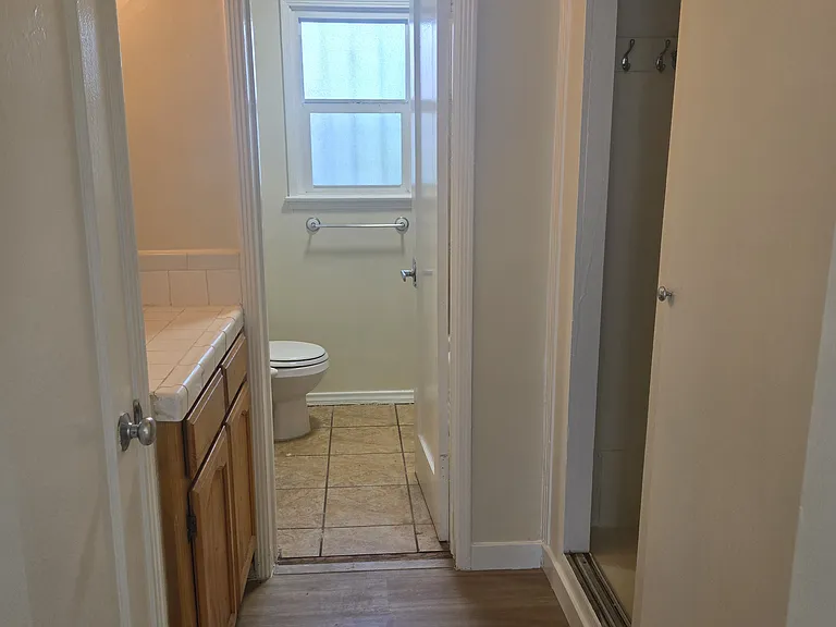 1430 Gordon St #2 — Photo 6