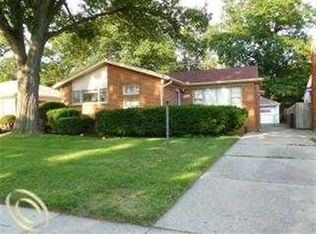 24250 Manistee Ave, Oak Park, MI 48237